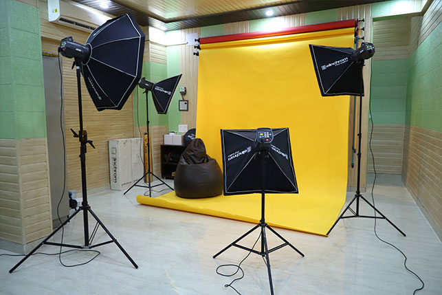 Lensteasers Studio
